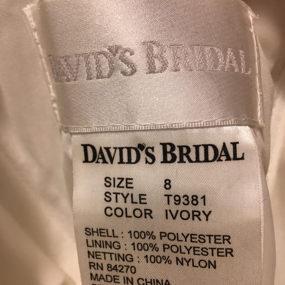 New With Tags Wedding Dress - Picture 5 of 8